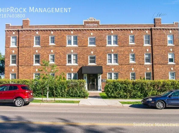 1910 E 4th St #B, Duluth, MN 55812