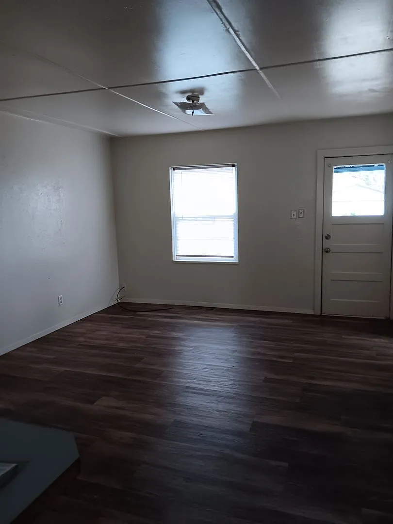 2 Bed Duplex — Photo 3