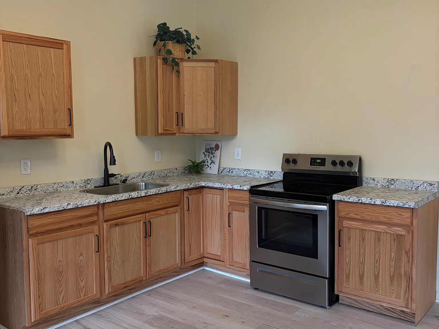 343 Community St — Photo 2