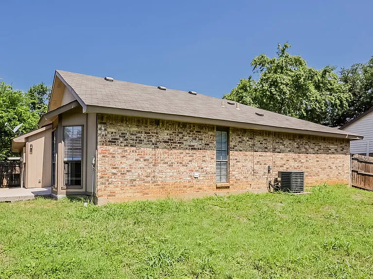 2811 Galemeadow Dr #2 — Photo 15