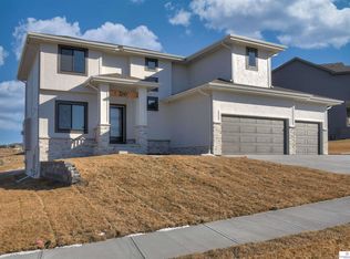 7245 N 172nd St, Bennington, NE 68007