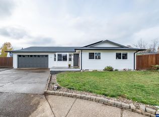 213 NW Lalack Ct, Dallas, OR 97338