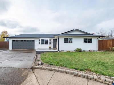 213 NW Lalack Ct, Dallas, OR, 97338