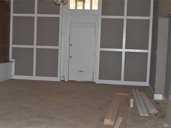 3rd image of 2324 E 3rd St