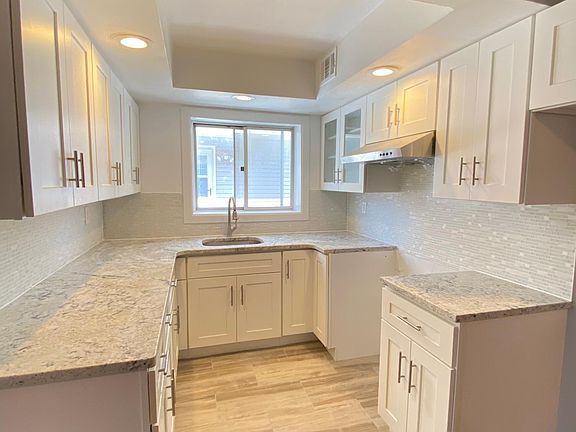 2nd image of 1463 Stadium Ave #1