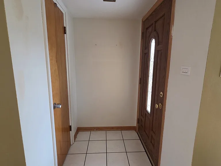 8418 W Crain St — Photo 20