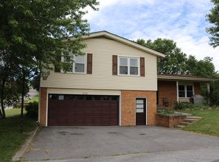 111 Mallow Ave, Princeton, WV 24739