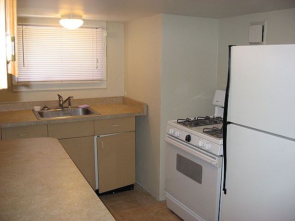 basement kitchen