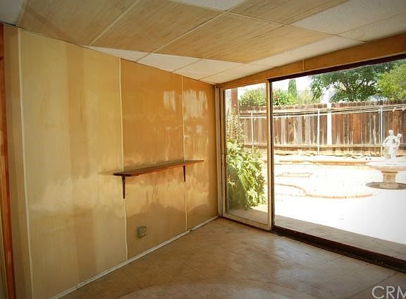 5th image of 845 Maria Ave