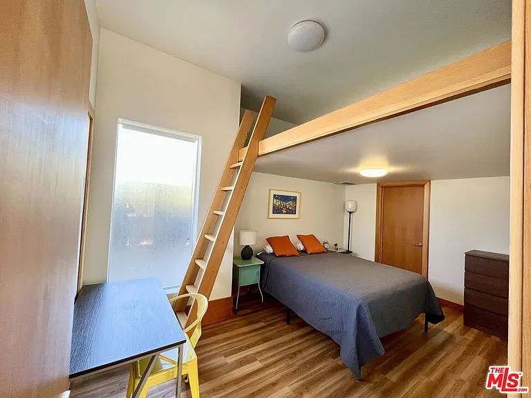 507 N San Vicente Blvd — Photo 5