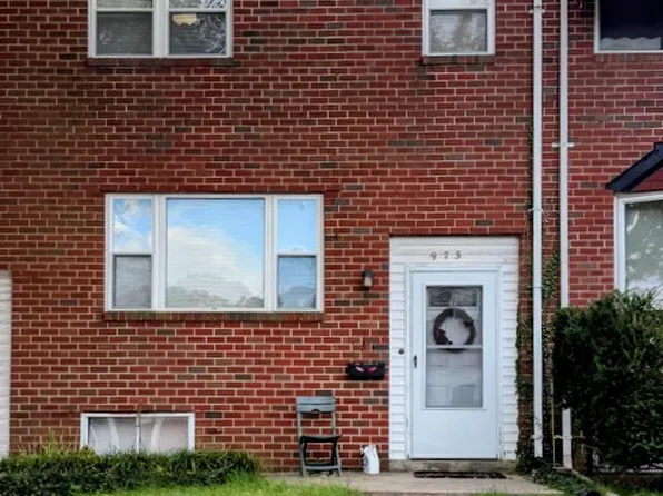 973 Regina Dr, Baltimore, MD 21227