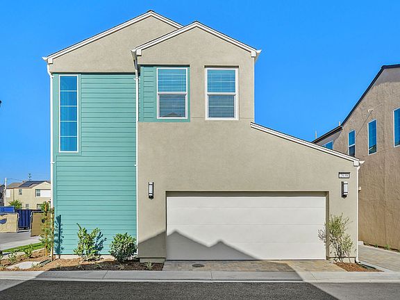 3rd image of 2638 E Lincoln Paseo