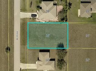 1213 NE 4th Ave, Cape Coral, FL 33909