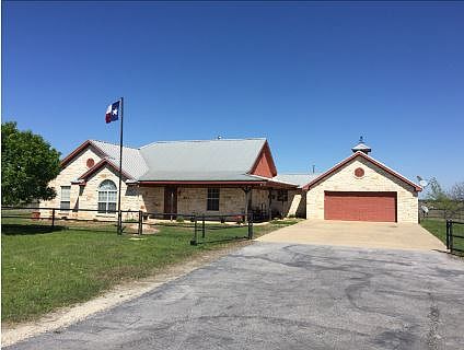 1st image of 810 County Road 176
