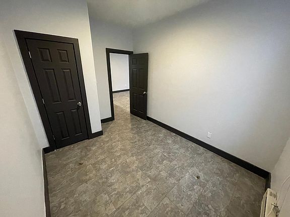 2nd image of 941 Fteley Ave #1