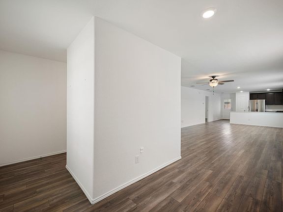 5th image of 7509 Gray Wolf Ln