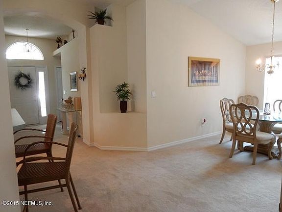 3rd image of 944 Buttercup Dr