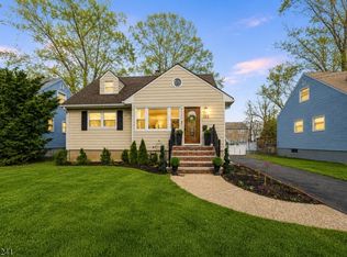 105 N 13Th St, Kenilworth Boro, NJ 07033