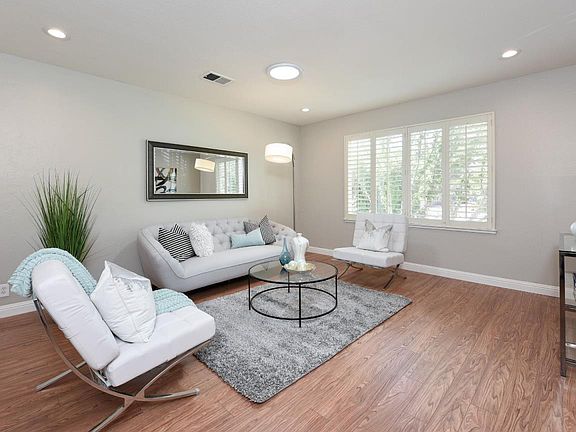 5th image of 1038 Fleetwood Dr