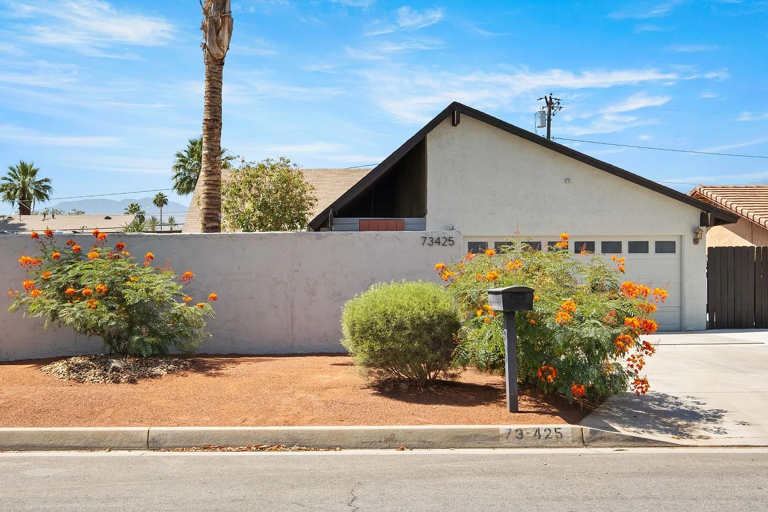 3 bed, 1188 sqft, $3,350 — Photo 3
