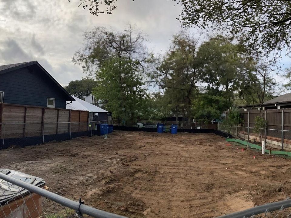 1st image of 2213 Santa Maria St