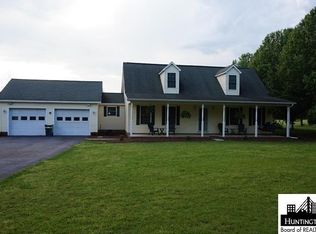 2235 Mason 80 Rd, Ashton, WV 25503