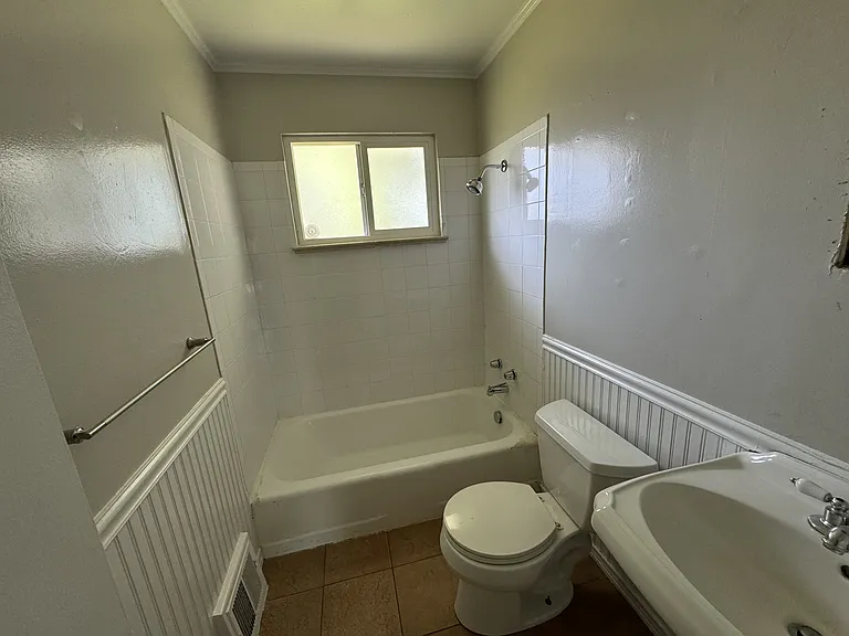 Upstairs Bathroom