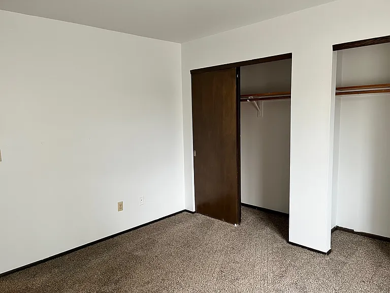 630 E Lincoln Ave — Photo 20