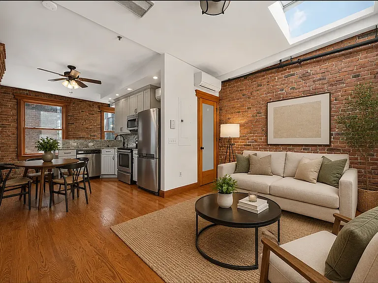 130 W 10th St #2/3 — Photo 1