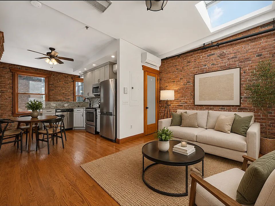 1st image of 130 W 10th St #2/3