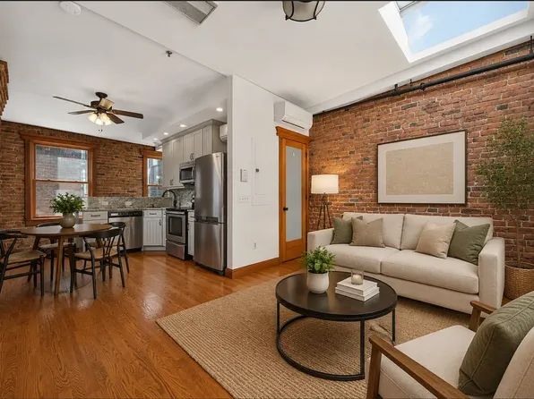 130 West 10th Street image 1 of 11