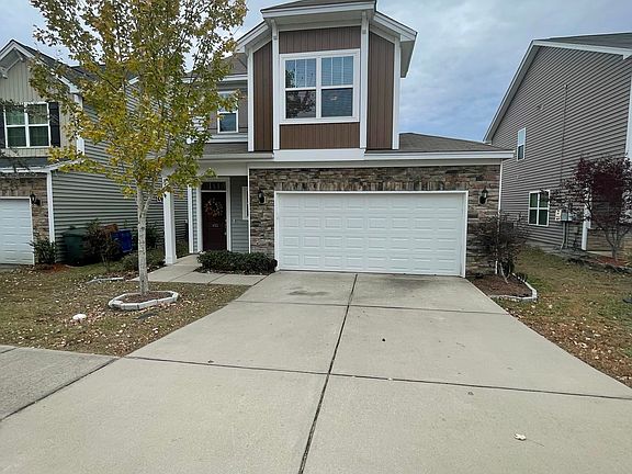 3rd image of 453 Eastfair Dr
