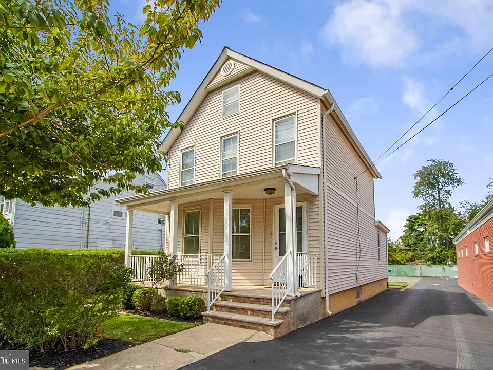 81 Woodbridge Ave