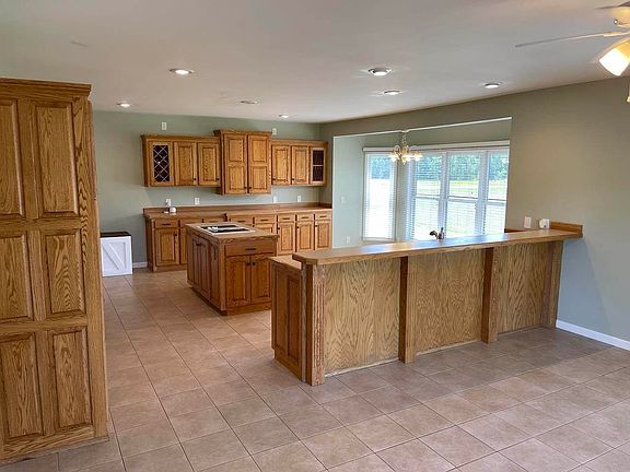 5th image of 212628 Black Cherry Dr