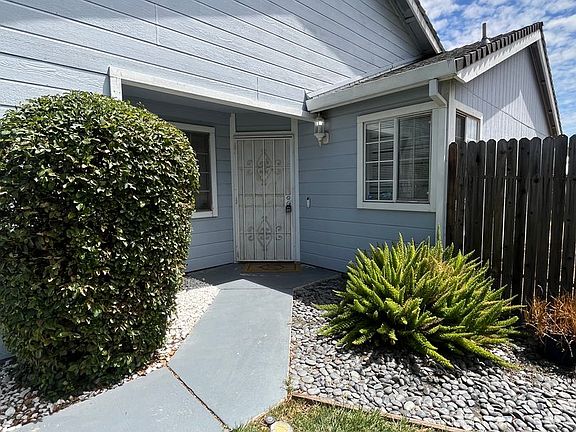 5th image of 836 Marsh Creek Dr