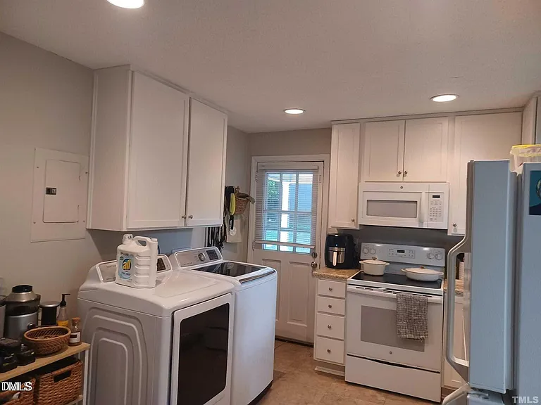 706 Van Buren Rd — Photo 10