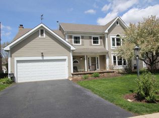 932 Milford St, Cary, IL 60013