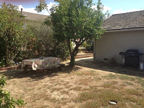 2nd image of 11948 Groveland Ave