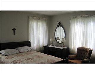 4th image of 9548 Katherine Dr