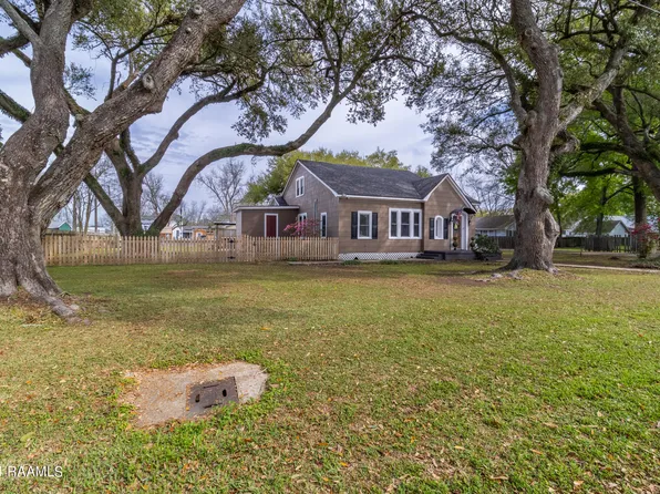 107 Campania St, Rayne, LA 70578