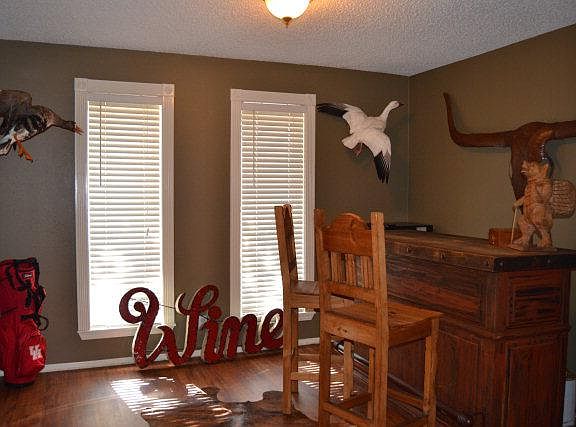 4th image of 3102 Bluebonnet Ln