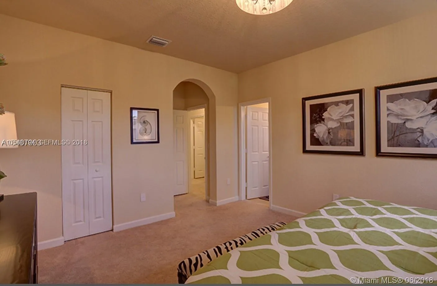 3 bed, 2.5 bath, 1740 sqft, $3,100 — Photo 4