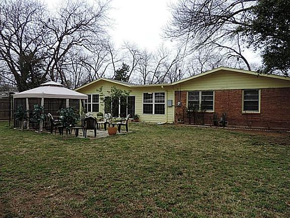 4th image of 1516 Camellia Dr
