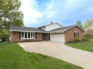 7655 Lexington Green St, Middleburg Heights, OH