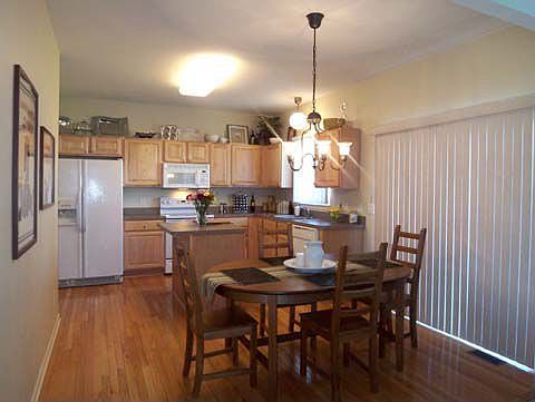 Kitchen/Dining 