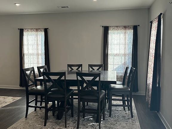 4th image of 1208 Westbourne Dr