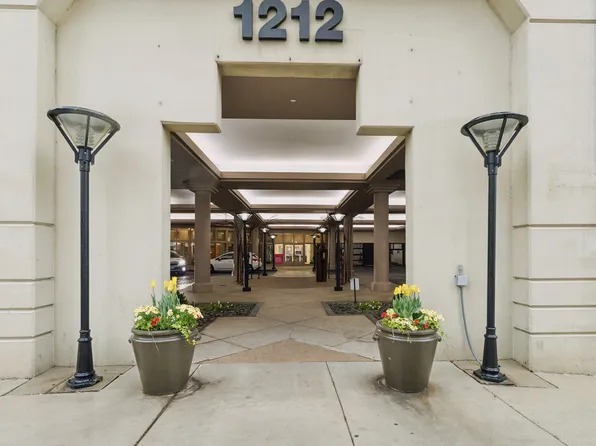 1212 N Lasalle St, Chicago, IL
