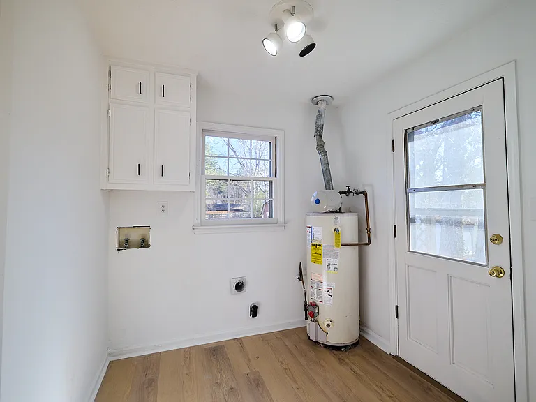 2823 Brackenwood Ct — Photo 8
