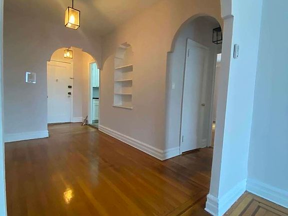 5th image of 2709 Ocean Ave #9BB