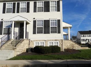 320 Pagodatree Dr, Blacklick, OH 43004